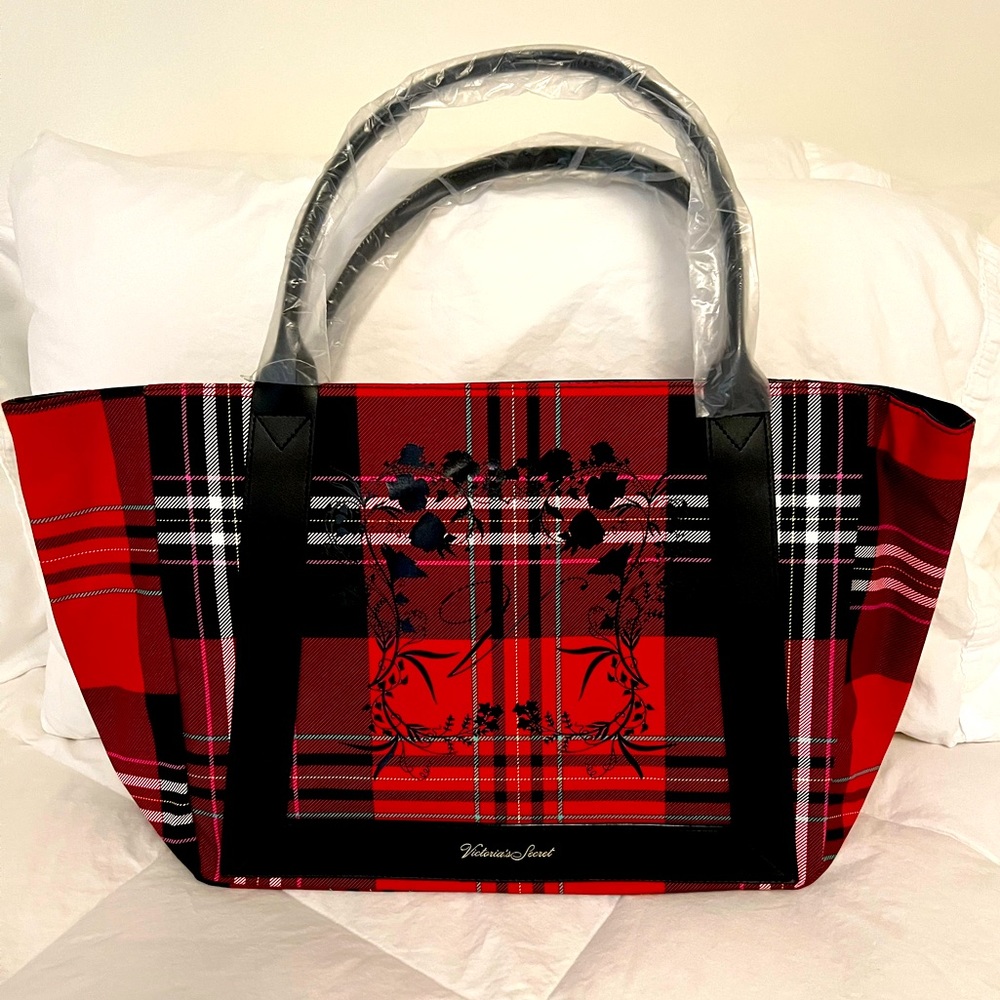 Victoria’s Secret red plaid tote bag. NWT.